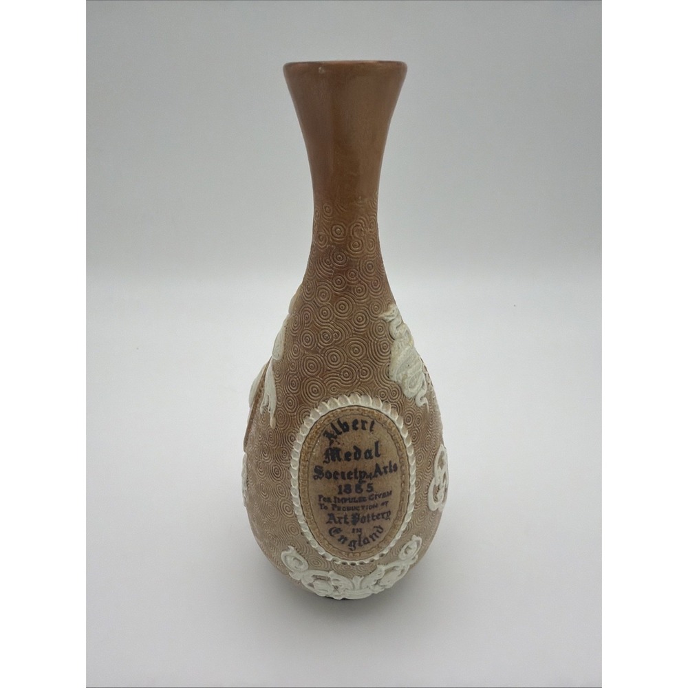 1885 Doulton Lambeth Prince of Wales Albert Medal Commemorative Vase